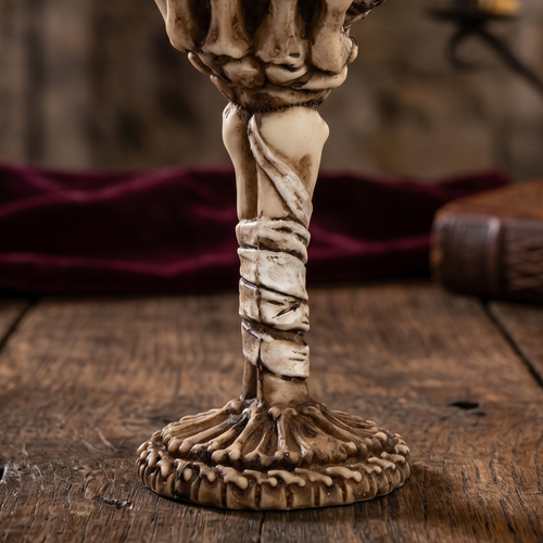 Copa Medieval Brazo de Esqueleto 7 Oz