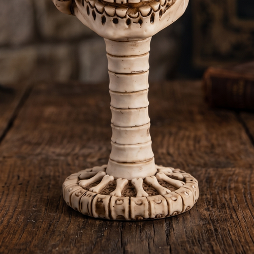 Copa Medieval Cráneo Cubierto